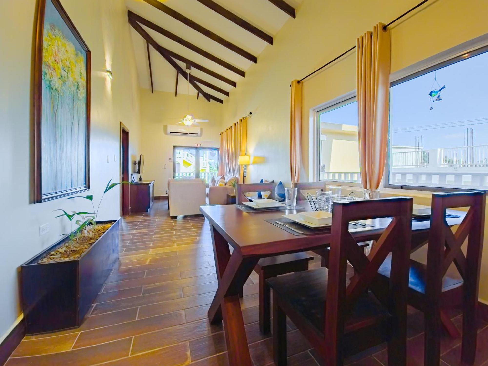 Louis' Apartments Placencia Экстерьер фото