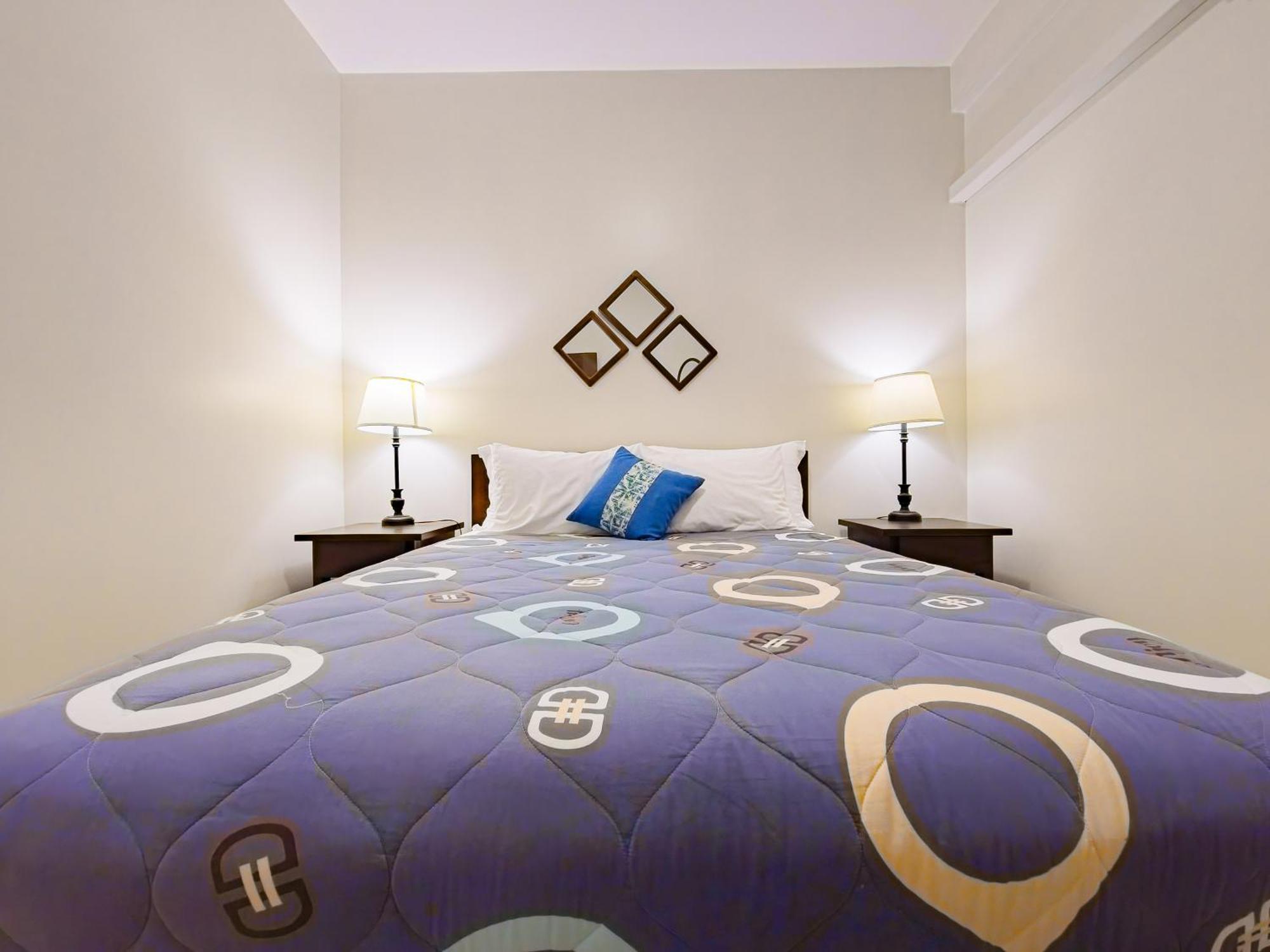 Louis' Apartments Placencia Экстерьер фото