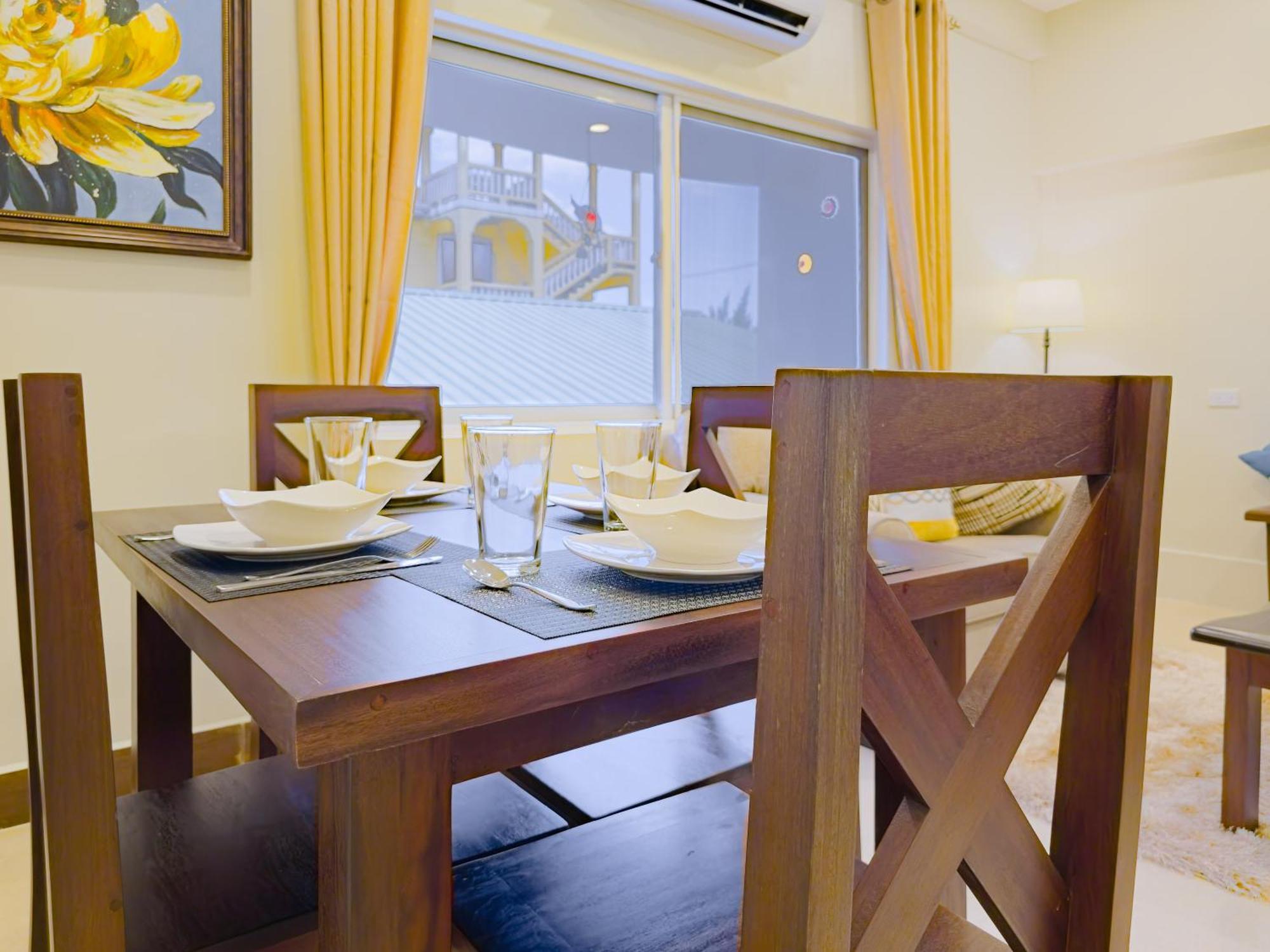 Louis' Apartments Placencia Экстерьер фото