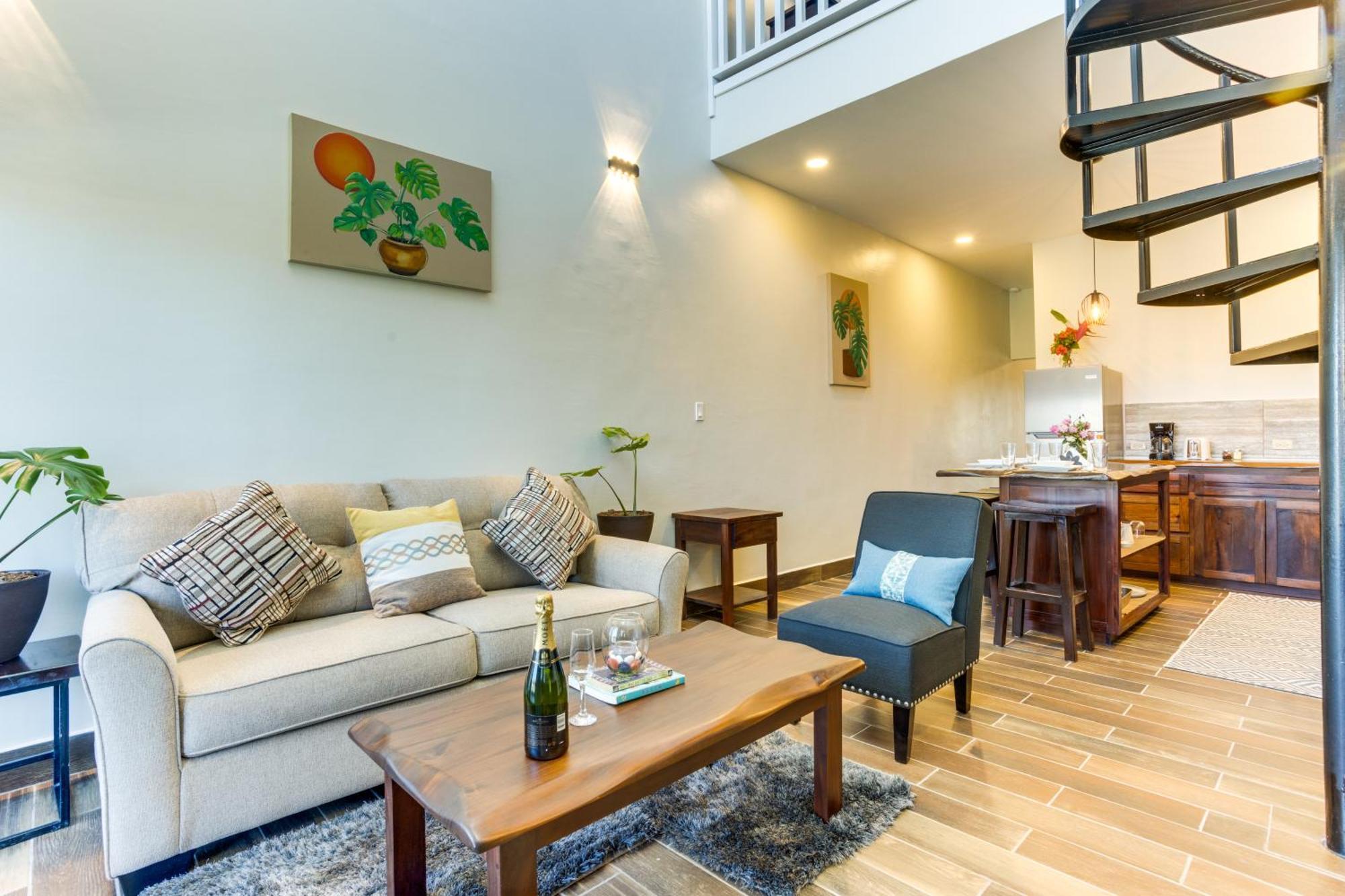 Louis' Apartments Placencia Экстерьер фото
